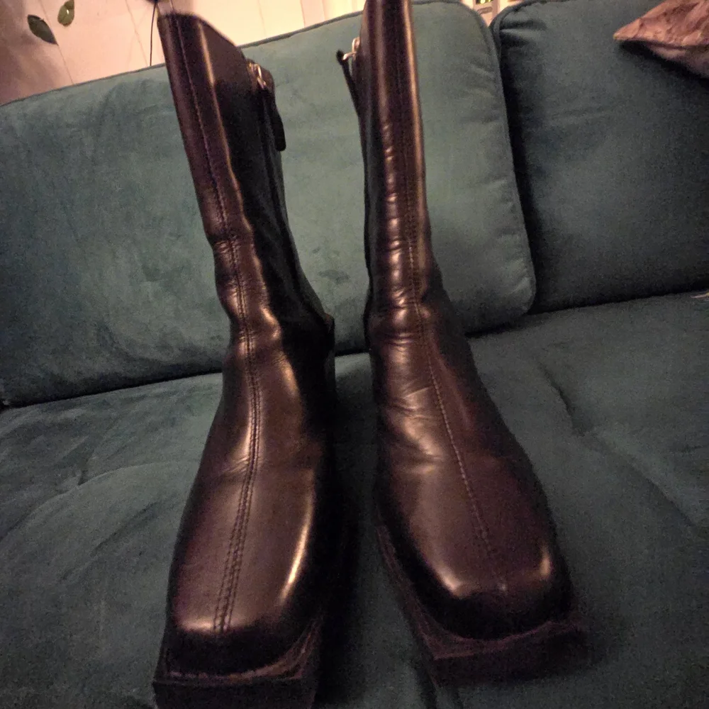 ASOS MENS All Black Leather Mid-Calf Boots Sleek Design - Picture 3 of 13